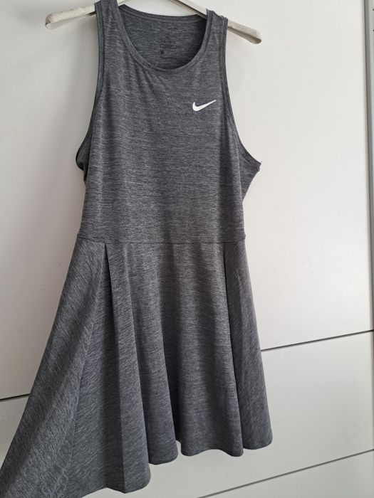 Nike спортна рокля р-р М