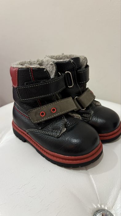 Продам кожаные сапоги за 5000. Натуралка