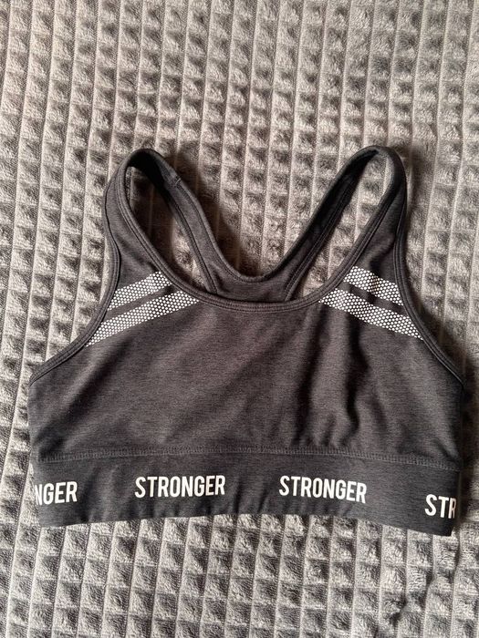 Топ спортивный не ношеный