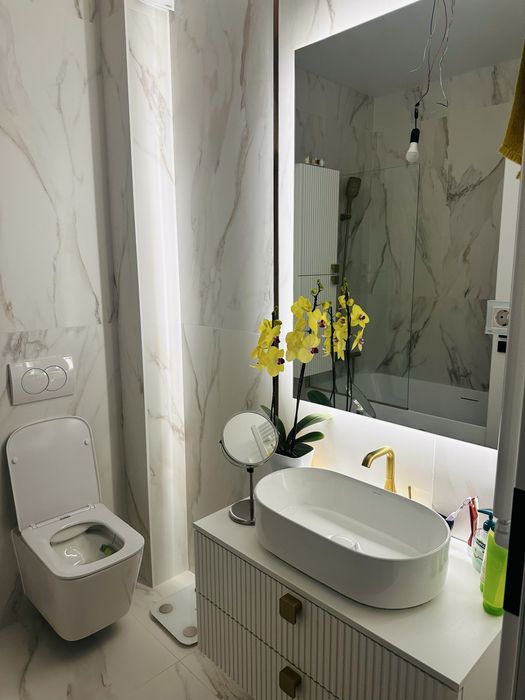 Vând apartament cu 3 camere în complex Apollo Residence