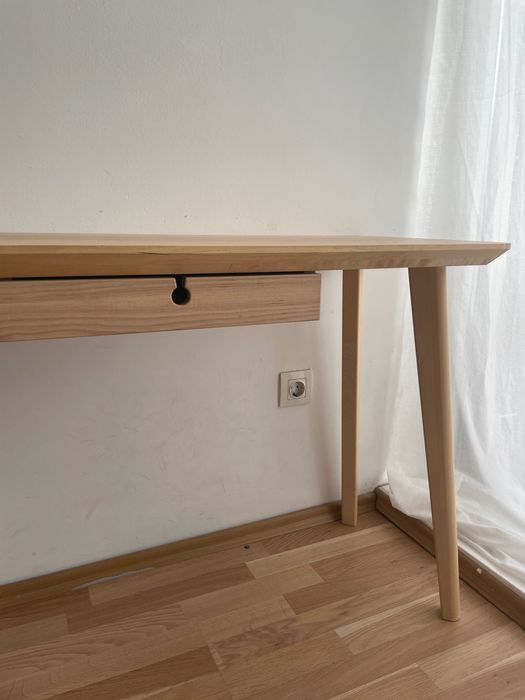 Работна маса/бюро Ikea Lisabo и стол Еames