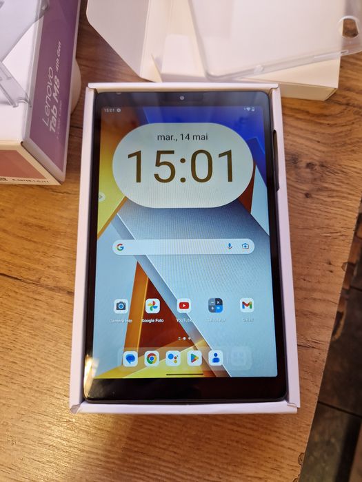 Tab Lenovo M8 Gen.4   la cutie Husa +folie