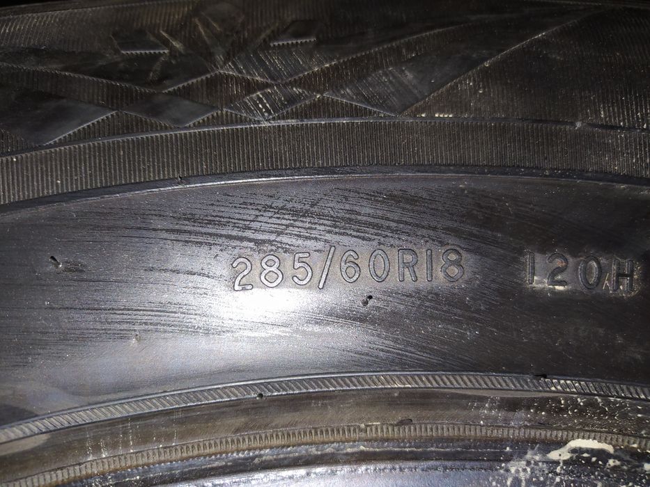 Комплект зимней резины 285/60/18