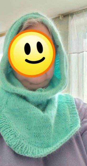 Набор вязаный  из трёх предметов