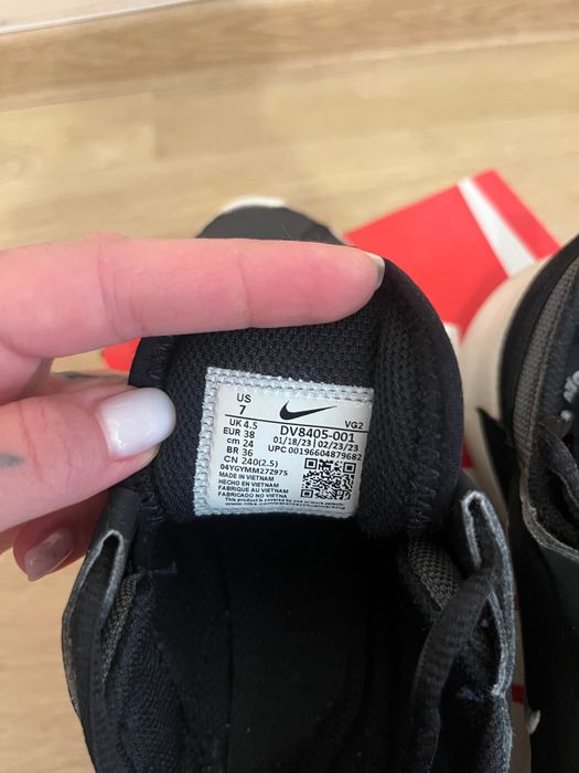 Дамски маратонки Nike