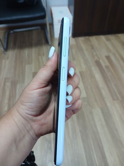 Телефон Samsung A13