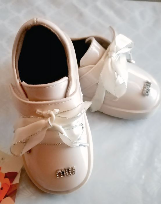 Продам ботиночки, для девочки!