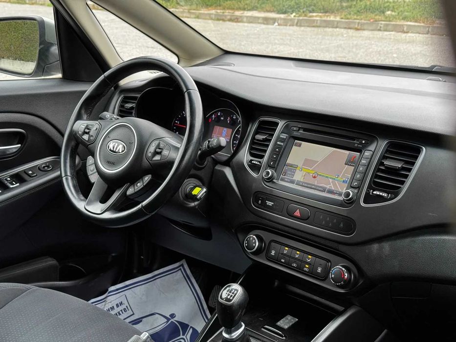 Продавам KIA Carens 1,7 , 137 Hp