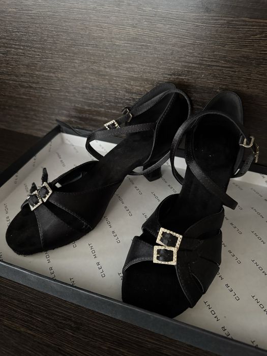 Туфли танцевальные р36 новые!