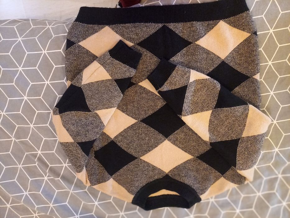 Дамски блузи и пуловери