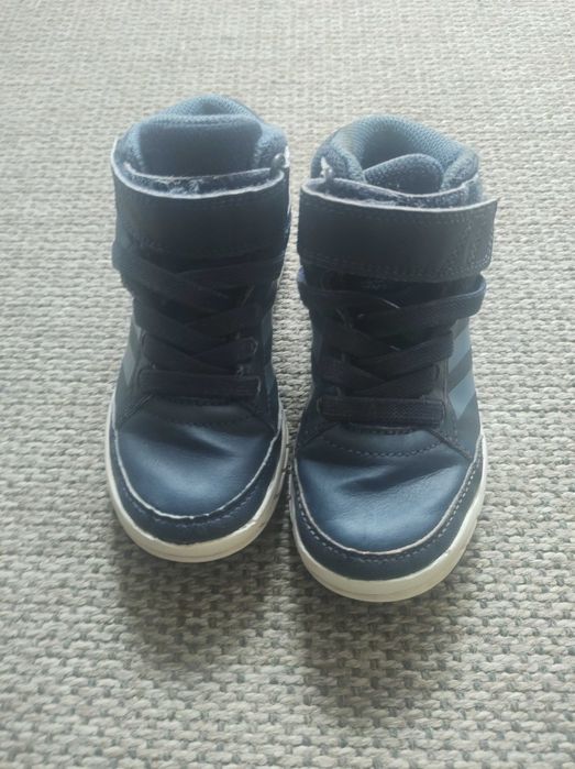 Ботуши Adidas...