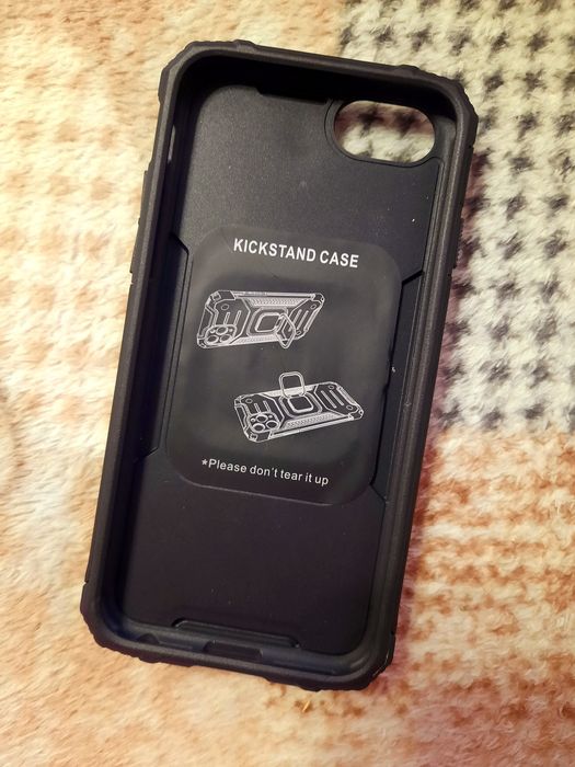 2 huse noi pt samsung S8 si iPhone SE2