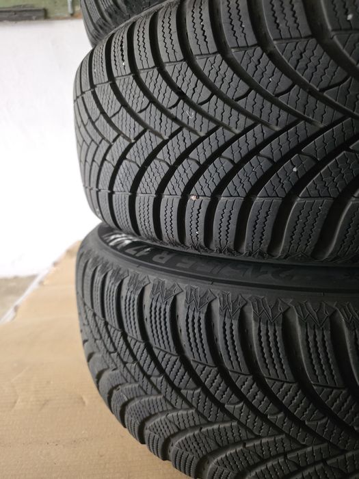 VW, Комплект 17" джанти Autec Valenti със зимни гуми Semperit 215/55 R17 (DOT 2023)