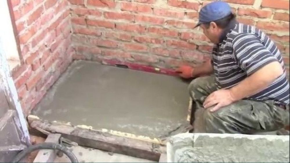 Сантехник, электрик, плотник. Ұста мебельщик.