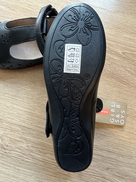 Детски обувки на John Lewis, н. 34