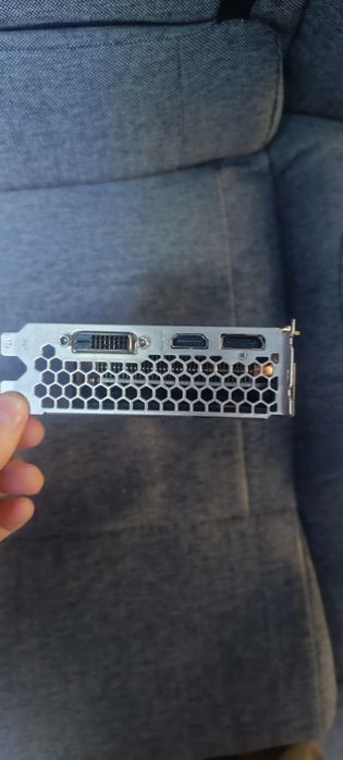 Продам видеокарту RTX2060 6gb DDDR6