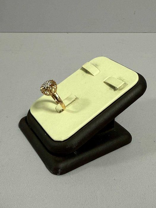 Кольцо с камянми / КА 100767