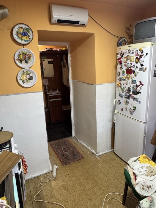 De vanzare apartament cu 3 camere