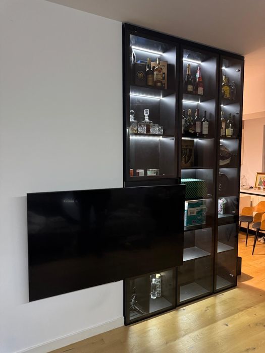 Mobilă la comandă – Bucătării, dormitoare, livinguri, birouri