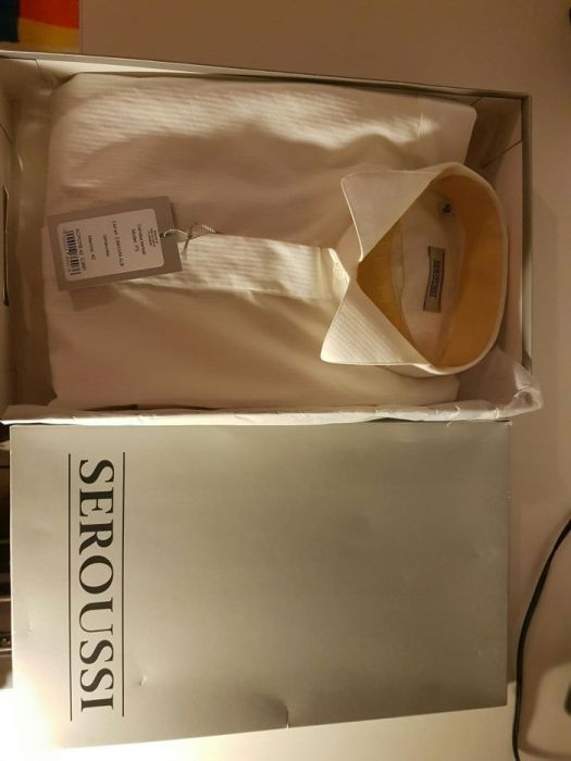 Vand set ceremonie Serrousi: smoking, camasa si papion