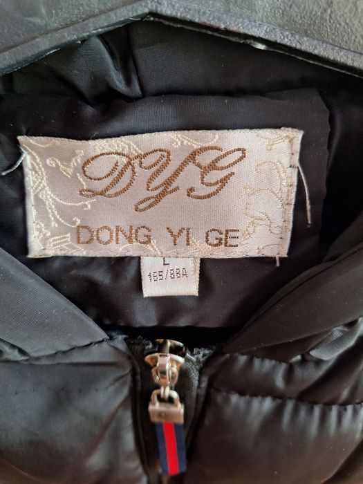 Продам верхние вещи б/у