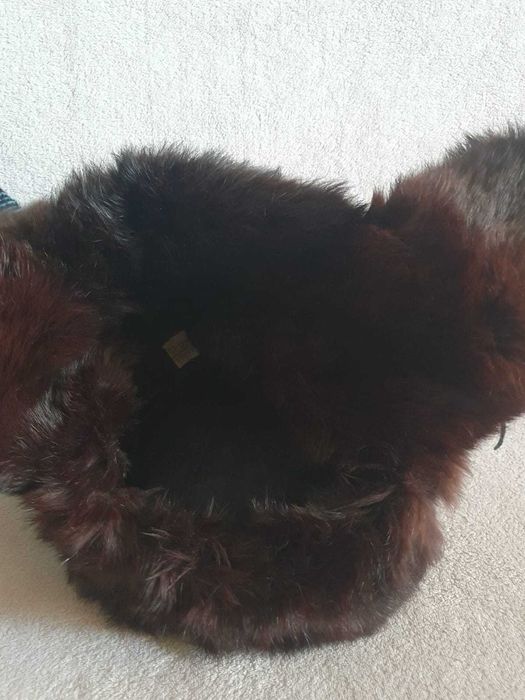 Caciula de blana Bucuresti Sectorul 5 • OLX.ro