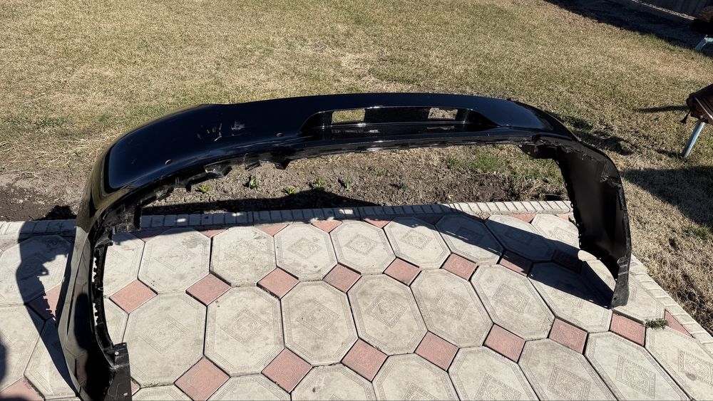 Бампер автомашины kia k8