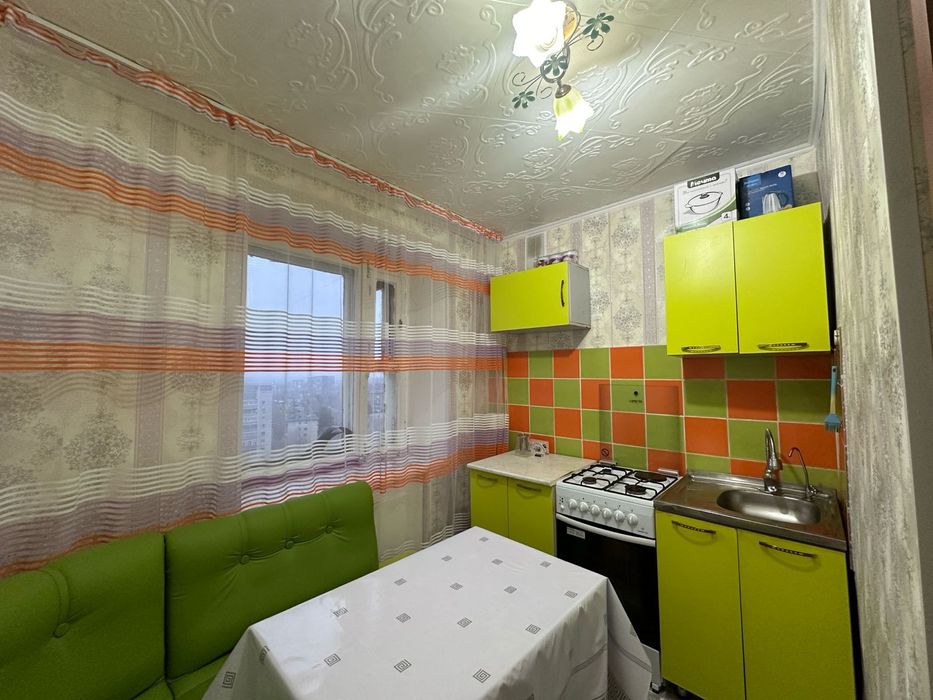 Продам 2 комн квар 4-3- 11 этаж.