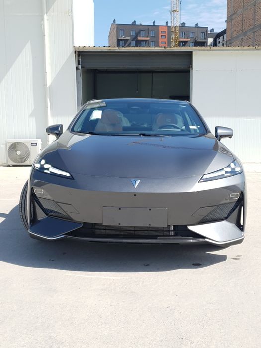 ChangAn shenlan SL03. Gibrid 2025.