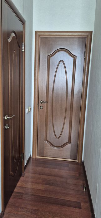 Продам межкомнатные двери б/у