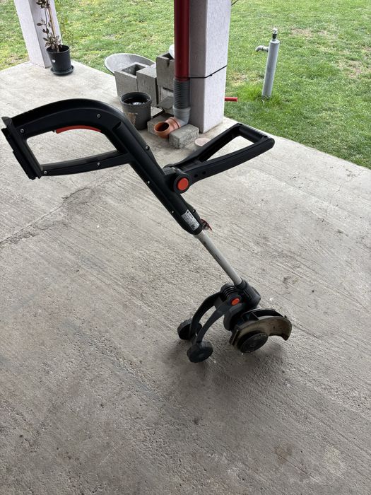 Trimmer / motocoasa electrica Gardena 450Li pe acumulator 18v