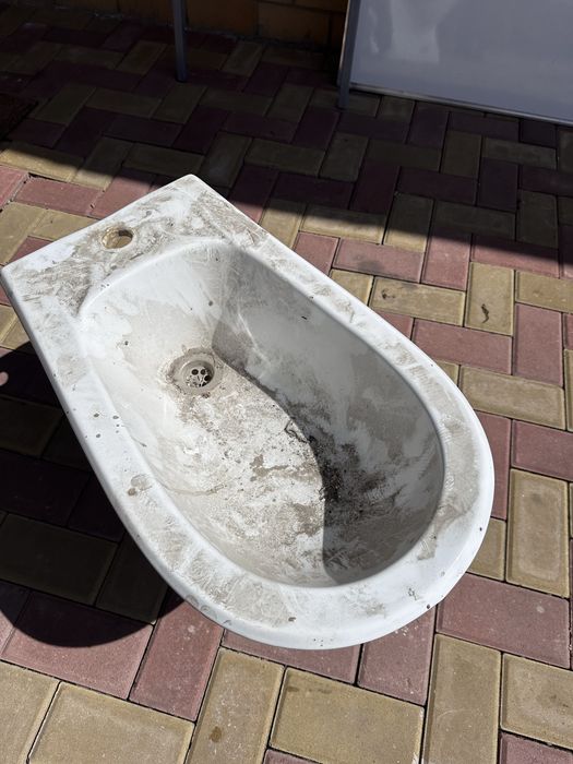 Биде для ванноай крмнаты