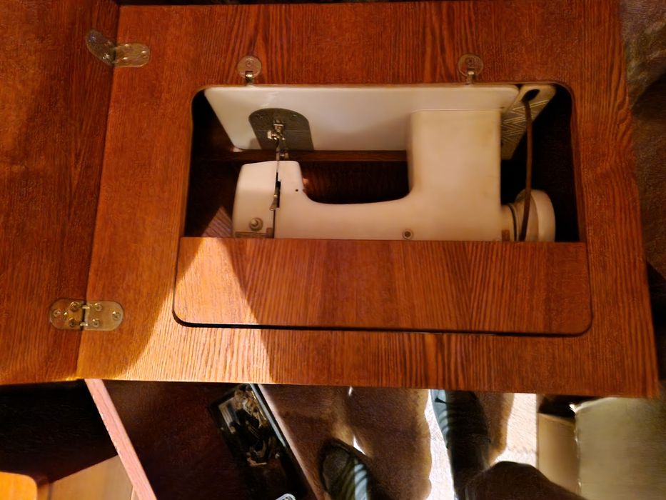 Швейная машинка "Чайка"