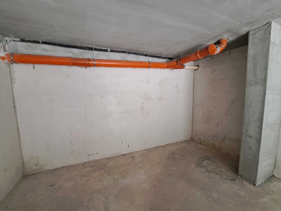 Гараж 30квм Партер Голям Бургас Меден Рудник Зона-В613 Собственик наем