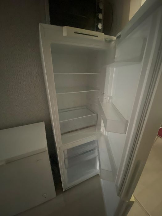 Продам холодильник за 60000 тенге