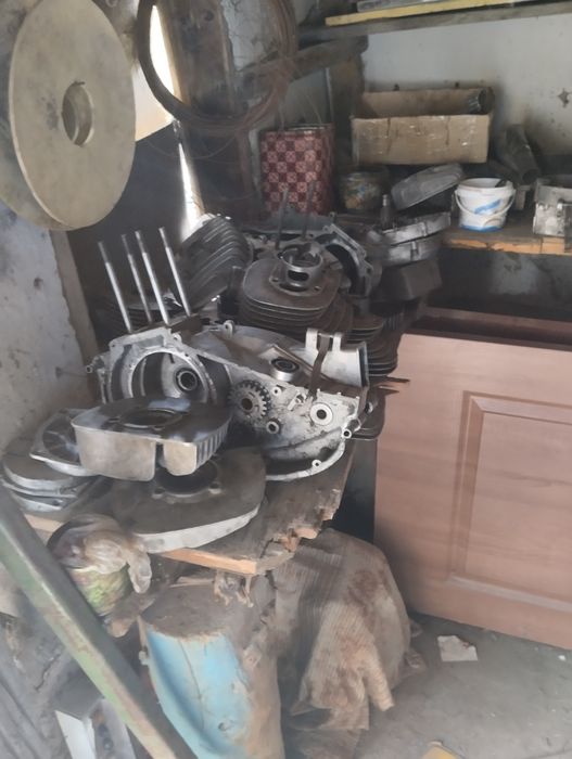 Продам запчасти Иж юпитер 4/5 есть двигателя мно чего есть