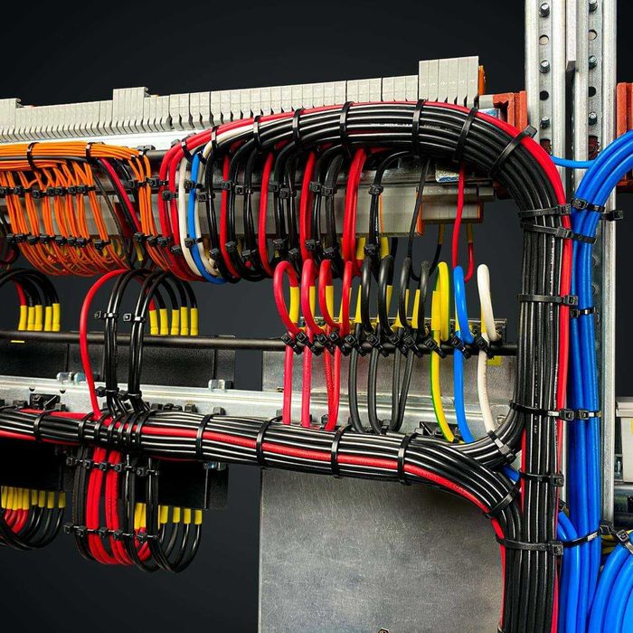 24/7. По всему Ташкенту! Электромонтажные и Монтажные работы, Бригада