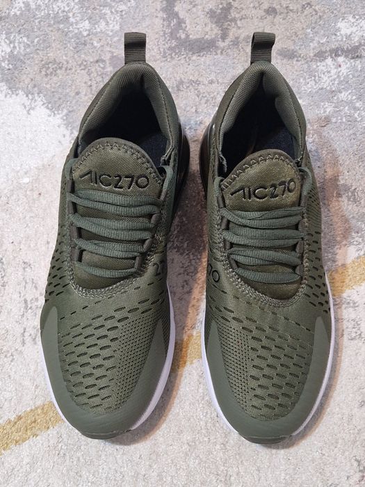 Кроссовки Nike Air 270