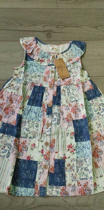 Дрехи за момиче 6-7 г яке, клинчета, долнища, рокли