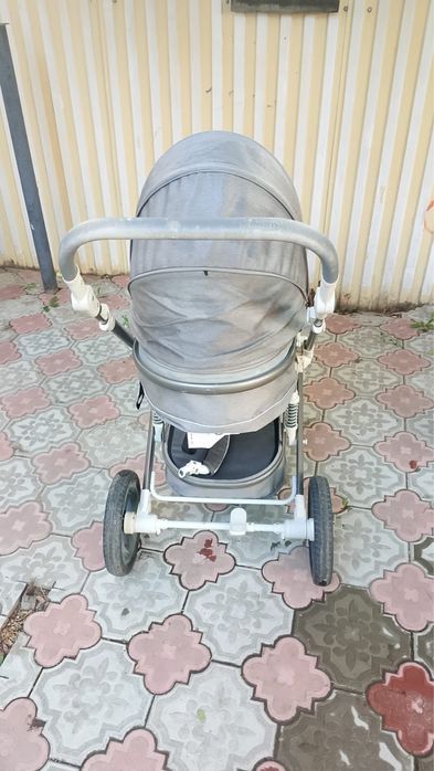 Продам коляску в хорошем состоянийй