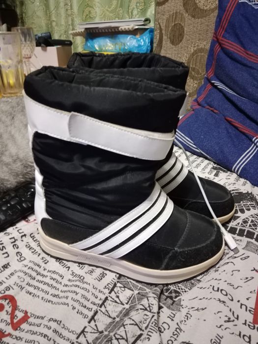 Продам  дутыши новые