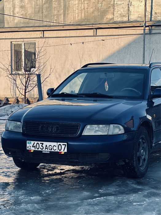 Ауди А4 сатыладц