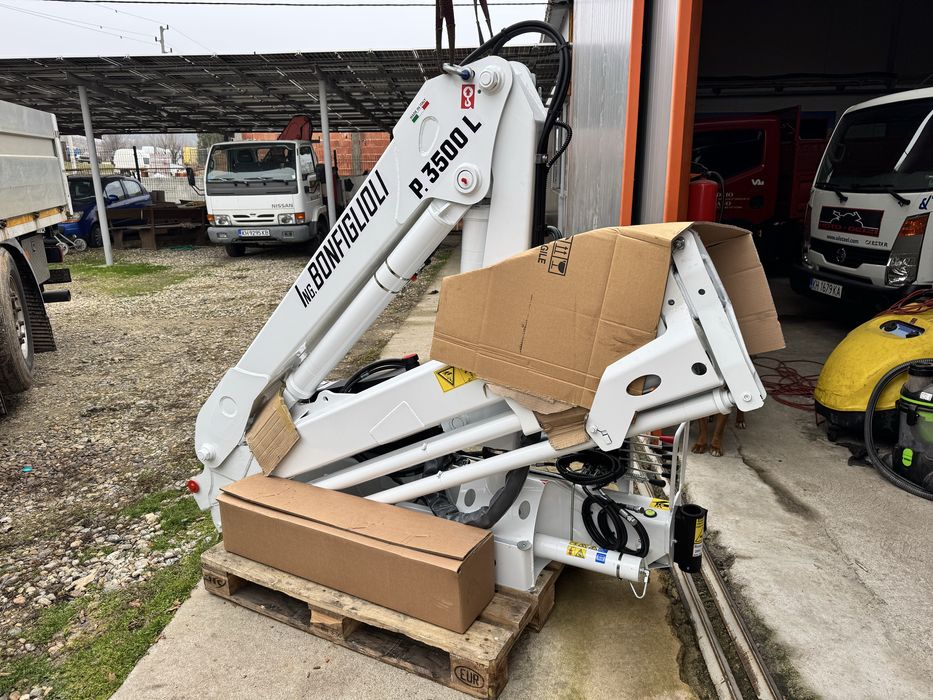 Кран за камионче bonfiglioli p3500 l3