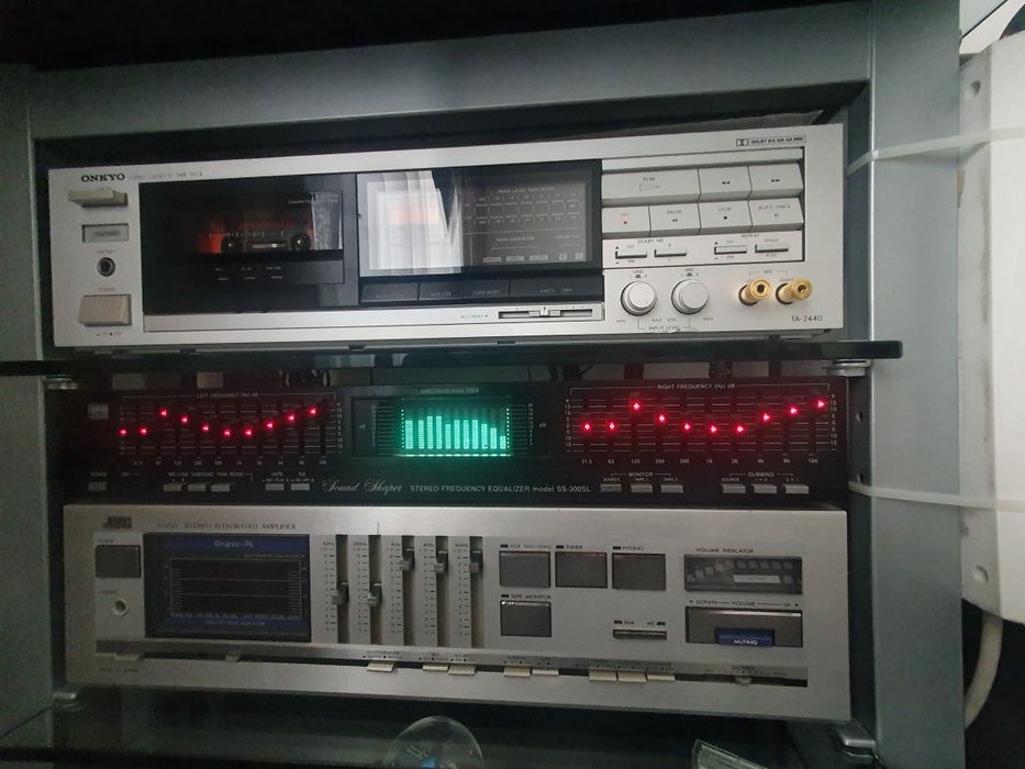 Vând equalizer modelADC SS-300 SL