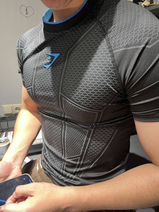 GYMSHARK рашгард