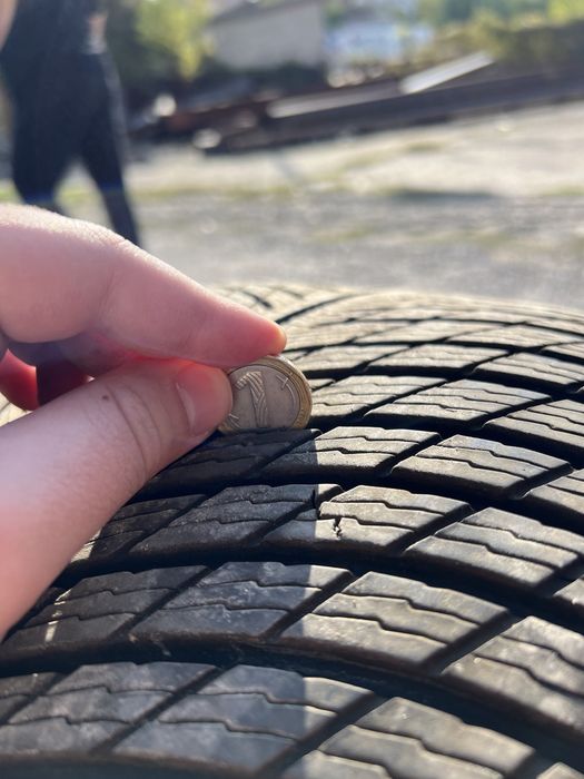 Michelin alpin 5 275/40/19 dot 2022 34/22