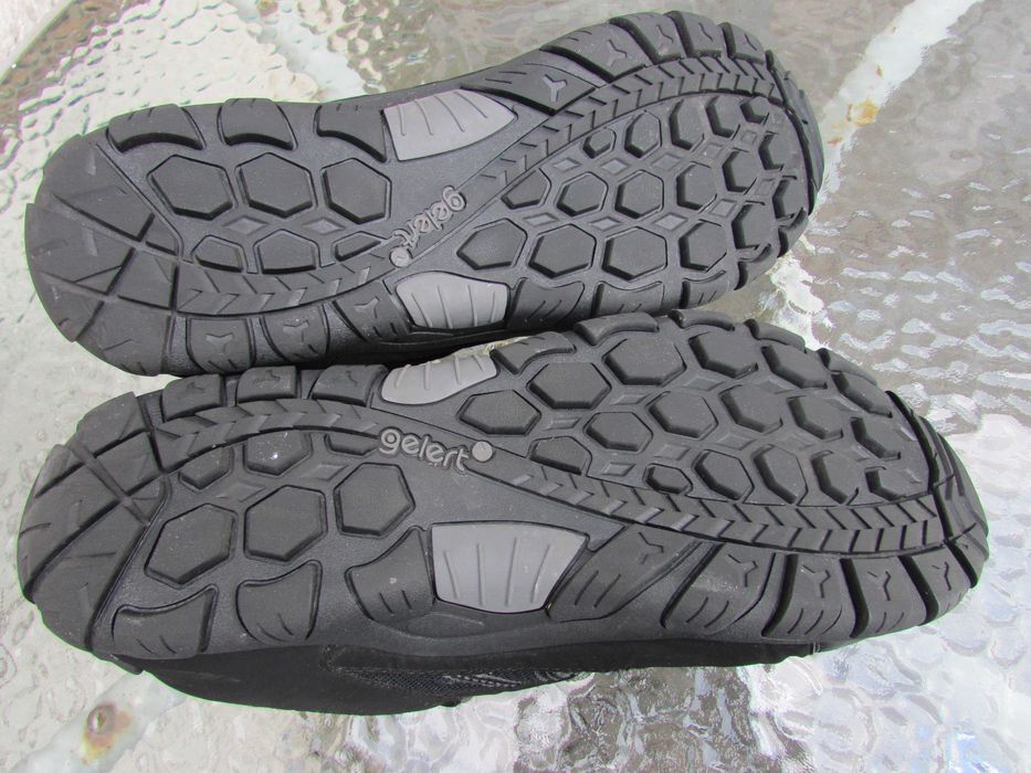 Мъжки туристически обувки Gelert Rocky