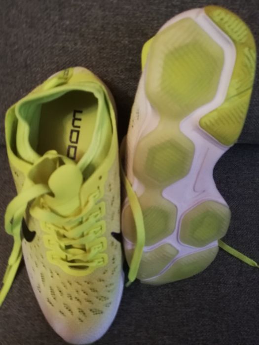 Обувки. Спортни юношески.