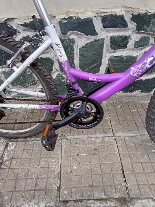 Продавам детски велосипед 24"