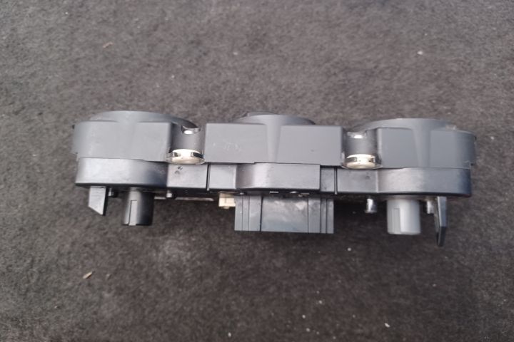 Comanda AC 1K0820047DF 5HB008719 1K0820047DF 5HB008719 Volkswagen VW